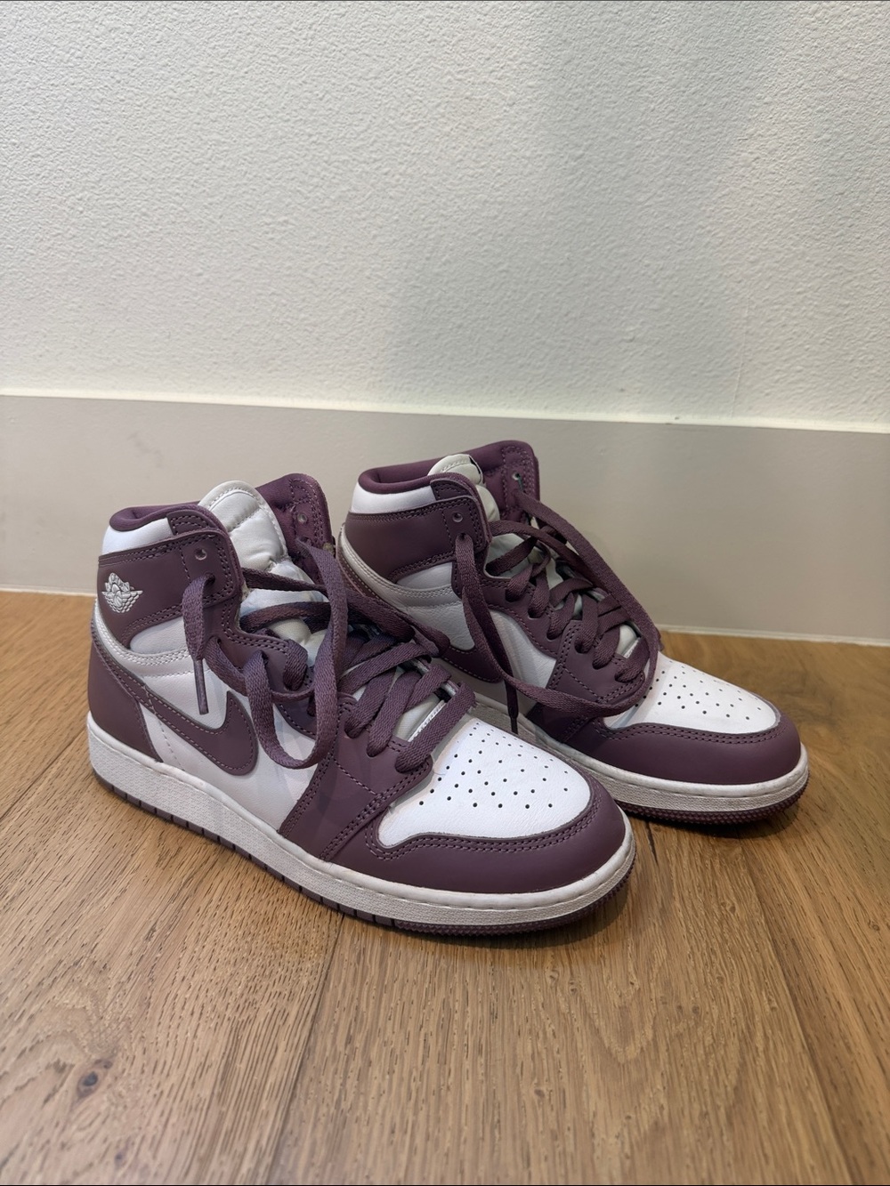 Nike Air Jordan 1 Mid Mauve and White High-Top Sneakers - Picture 3 of 7